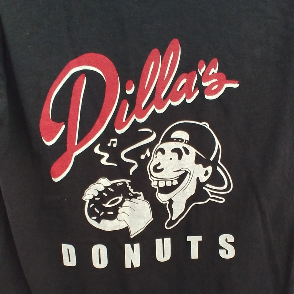 "Dilla's Donuts Retro Tee shirt - Mens Medium